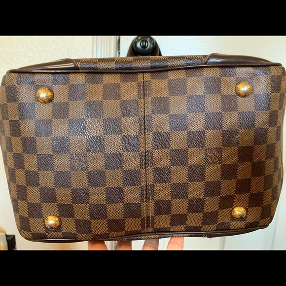 LV shoulder Bag - Picture 4 of 6